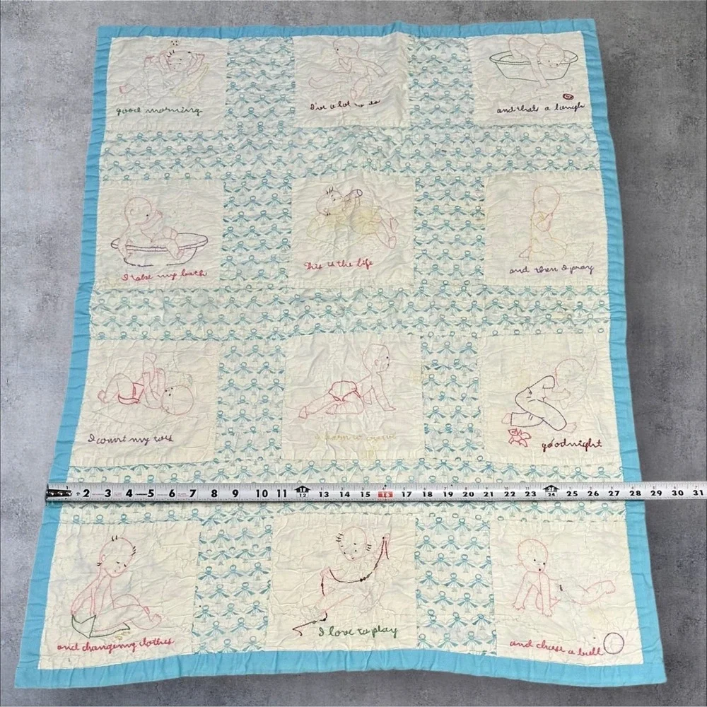 Vintage Handmade Embroidered Baby Quilt‎ Crib Blanket Blue White 28x39